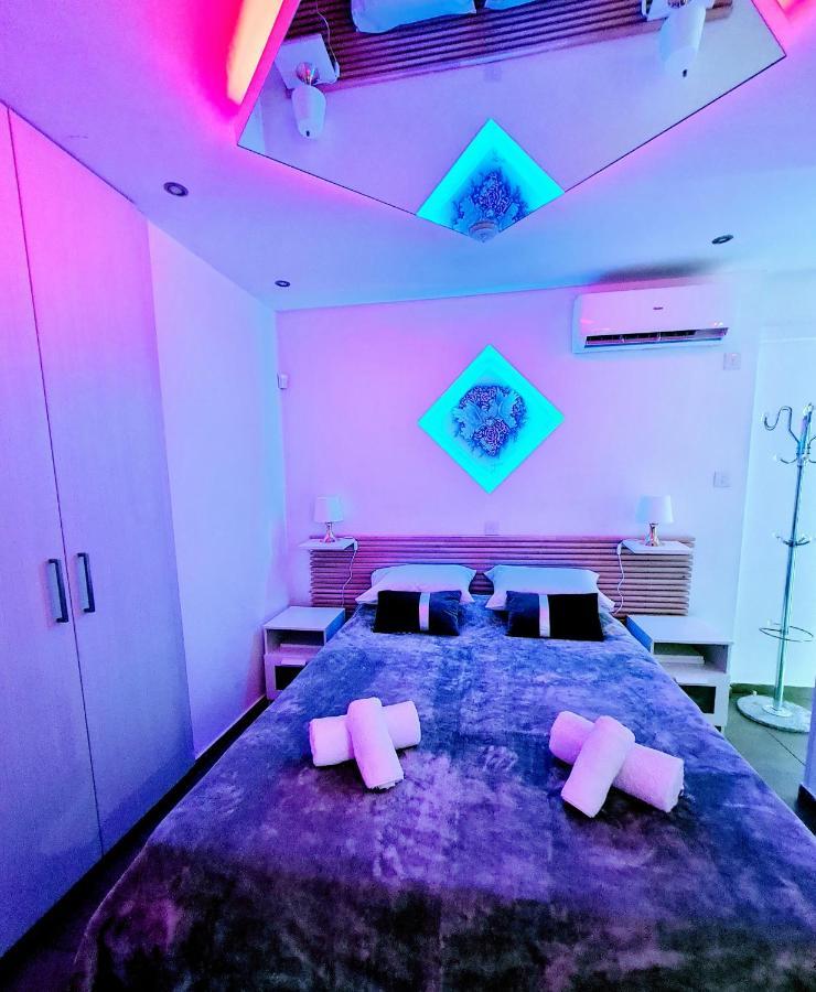 Hidden Lights Deluxe Apartment Ayia Napa Esterno foto