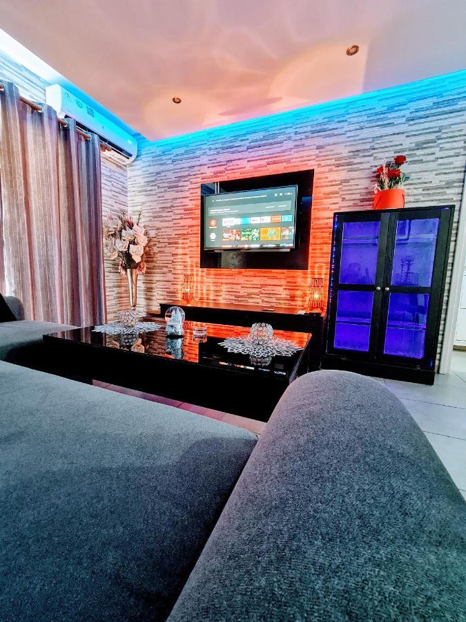 Hidden Lights Deluxe Apartment Ayia Napa Esterno foto