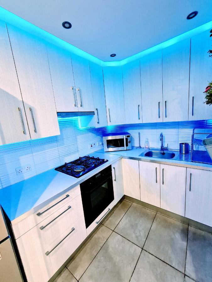 Hidden Lights Deluxe Apartment Ayia Napa Esterno foto