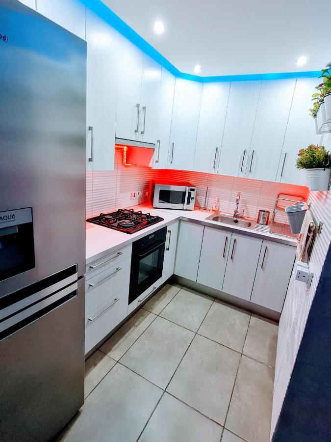 Hidden Lights Deluxe Apartment Ayia Napa Esterno foto